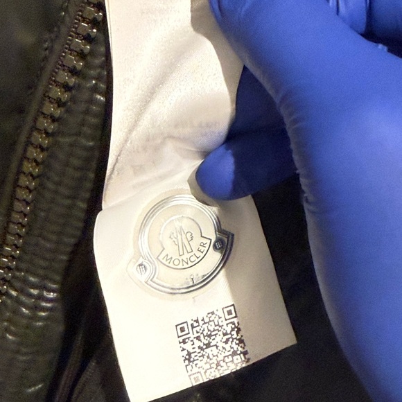 Moncler Maya Down Jacket Size 2 ( Medium) Men’s - Picture 7 of 10